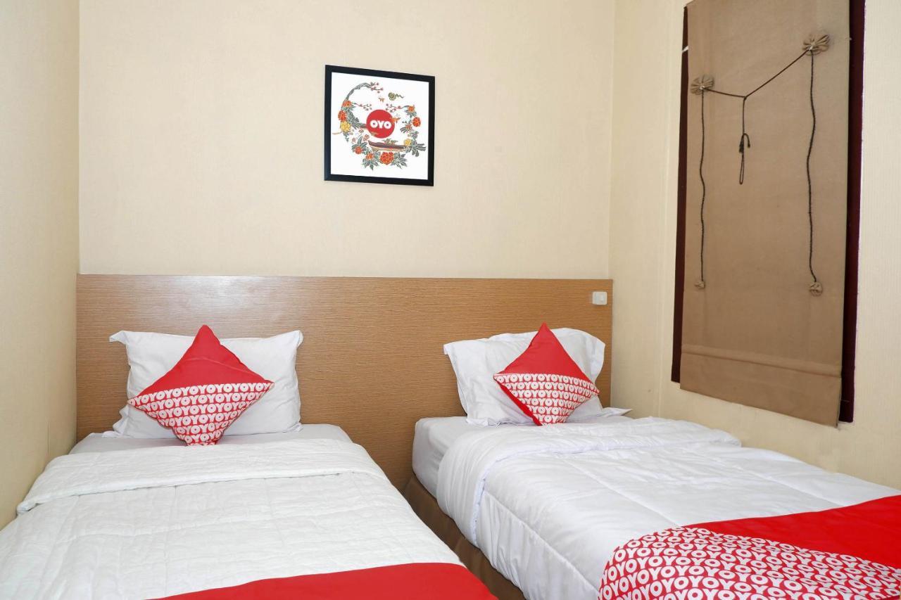 Oyo 381 House Of Blessing 2* Semarang