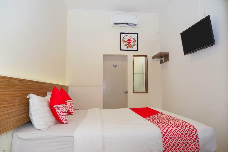 Oyo 381 House Of Blessing Hotel Semarang