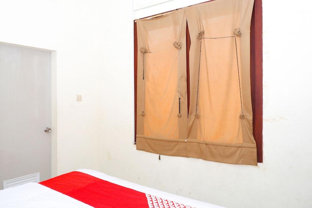 Hotel Oyo 381 House Of Blessing